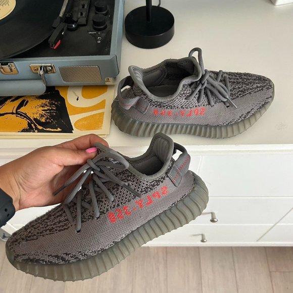 Yeezy Boost 350 V2 Low Beluga 2.0 size10